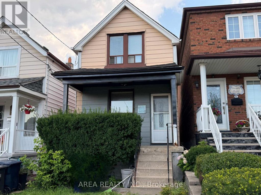 48 Corby Avenue, Toronto (caledonia-Fairbank)