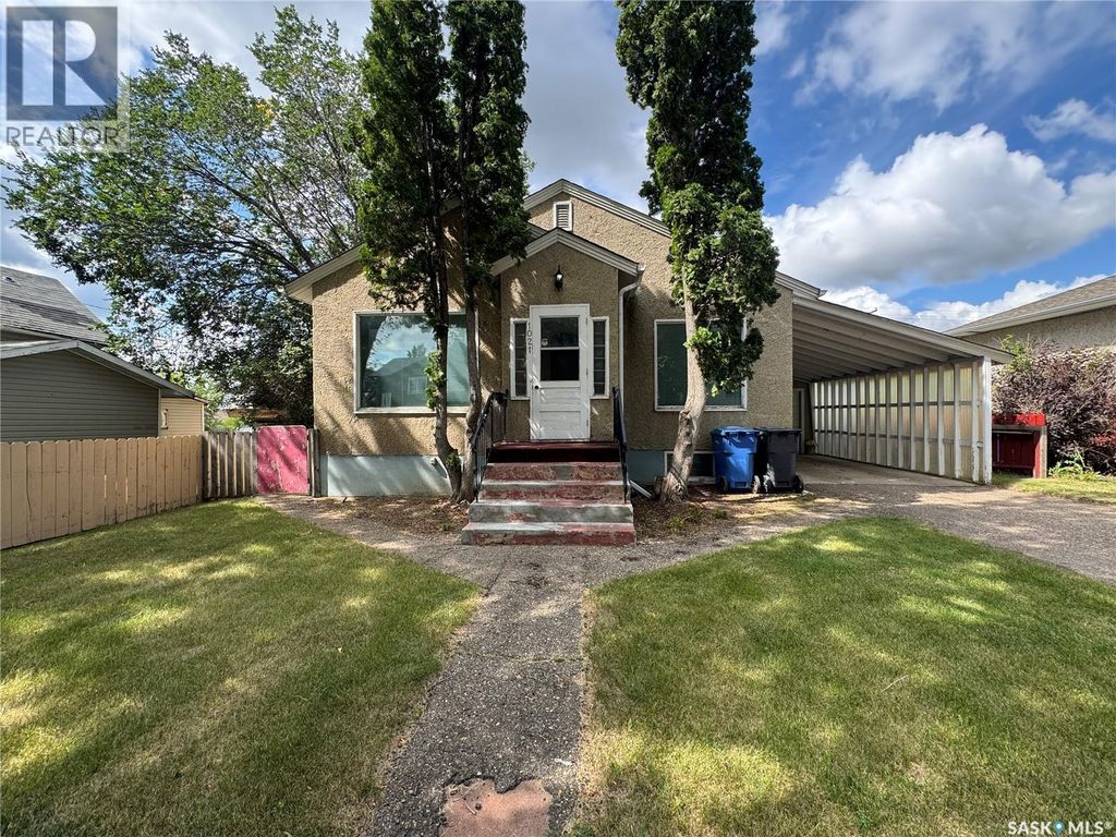 1021 105th Street, North Battleford