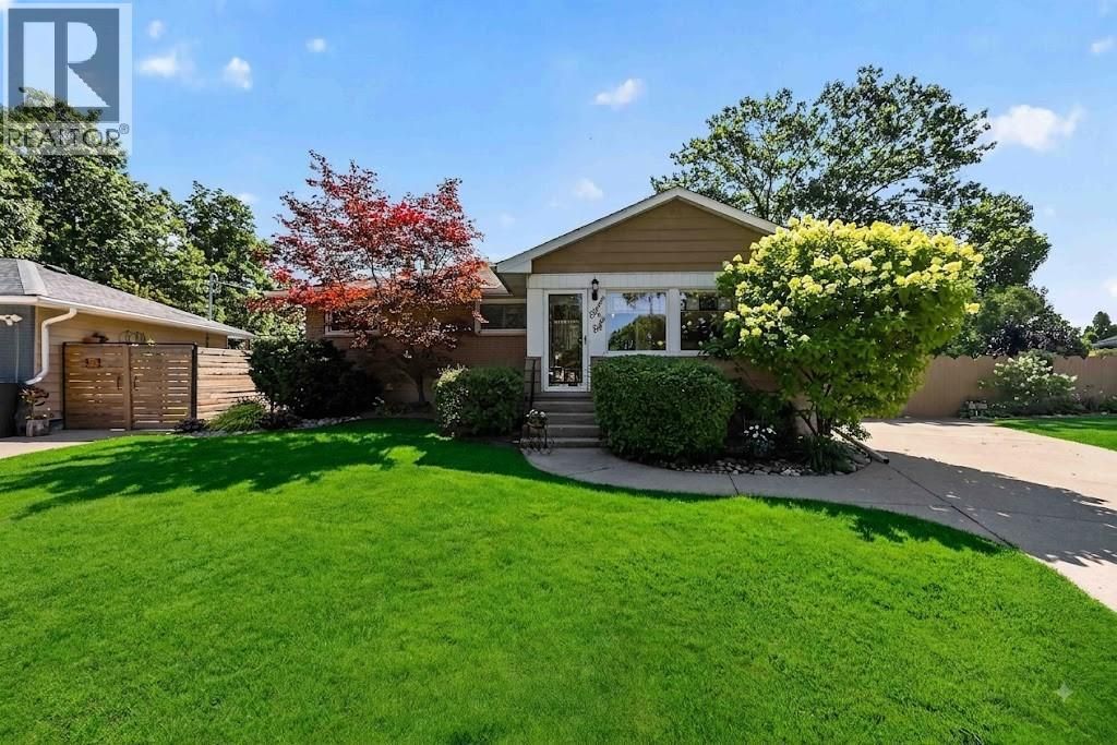 1108 Connaught Crescent, Sarnia