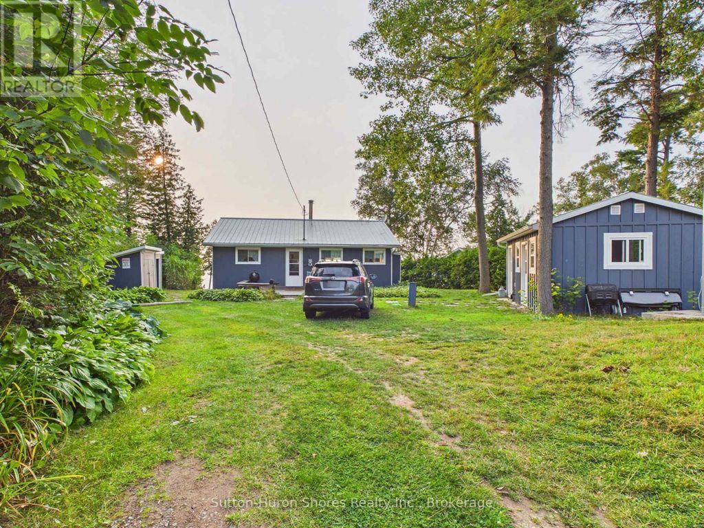 691 Bruce Road 13 Road, Native Leased Lands