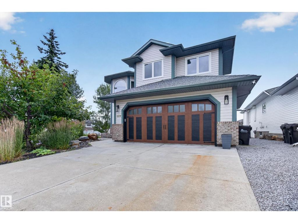 229 Hillcrest Ct, Sherwood Park
