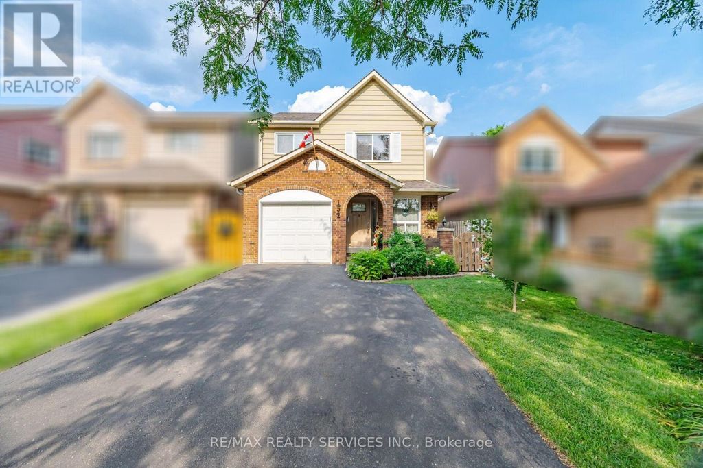 152 Weybridge Trail, Brampton (madoc)