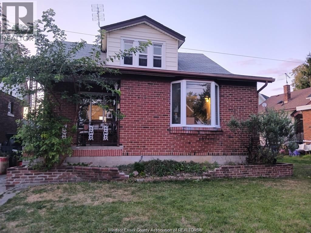 1066 Shepherd, Windsor