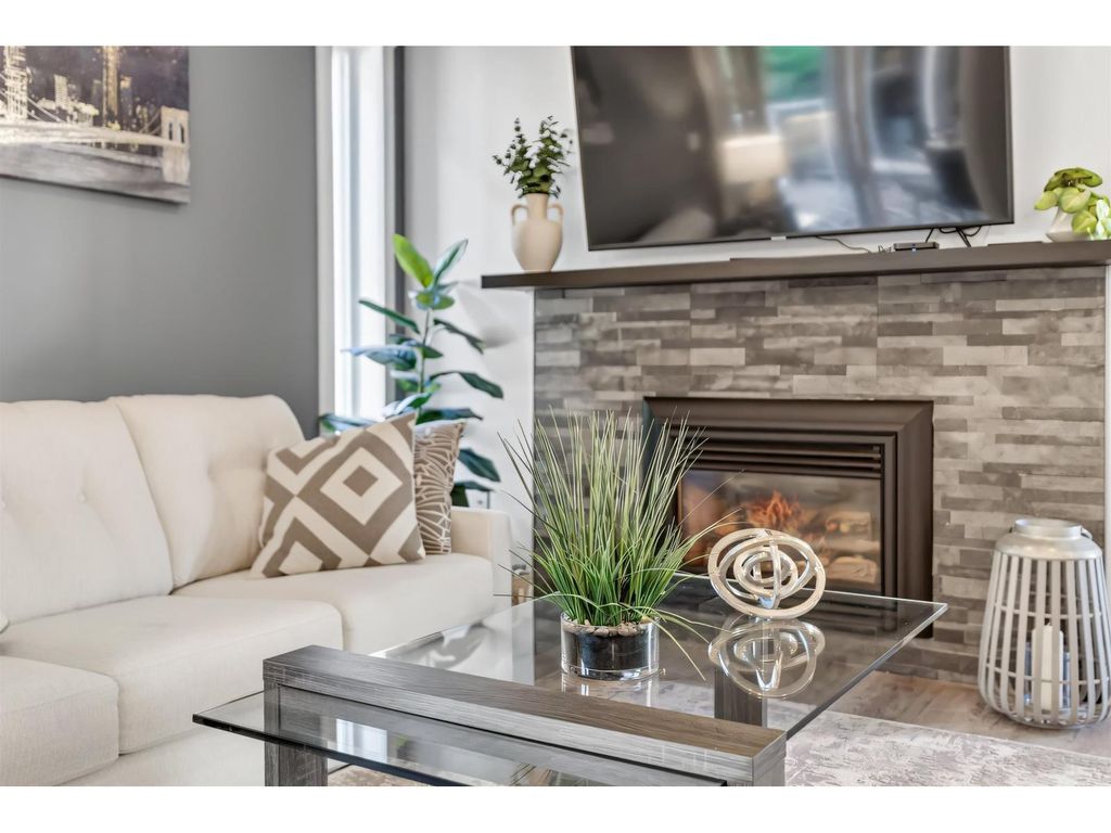 105 15717 Marine Drive, White Rock