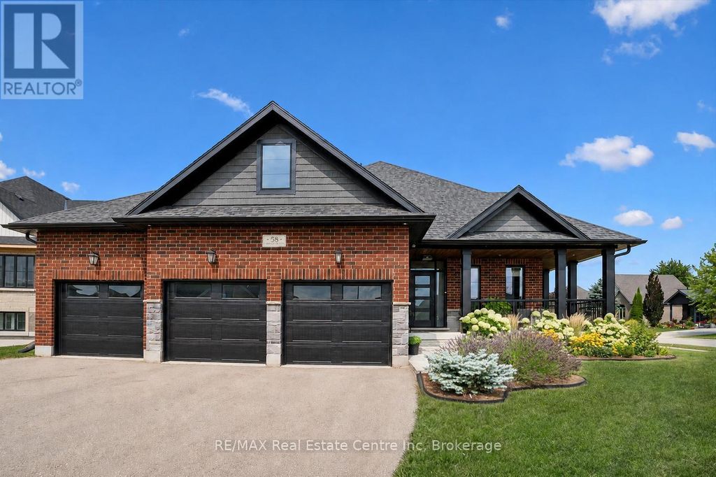 58 Carriage Crossing, Mapleton