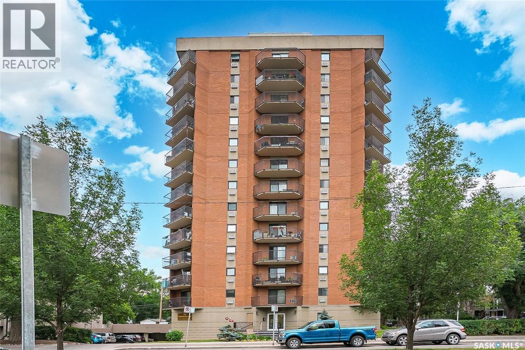 702 717 Victoria Avenue S, Saskatoon