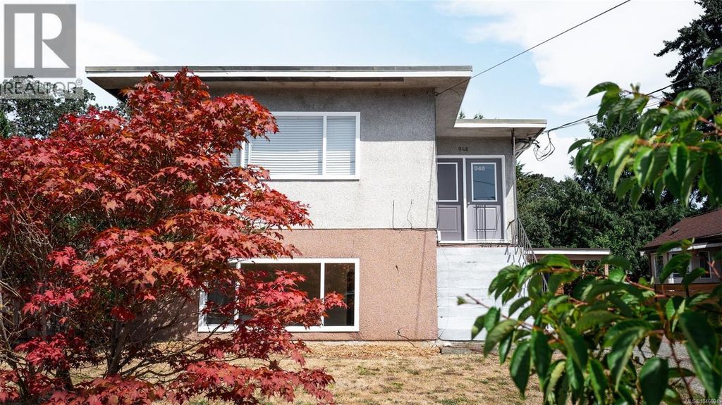 946/948 Ellery St, Esquimalt