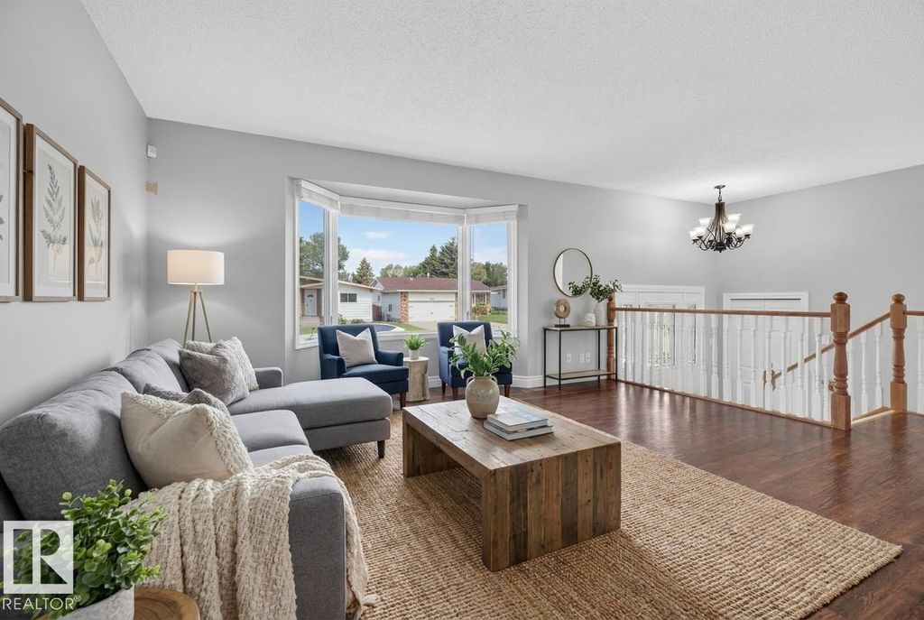 1311 85 St Nw, Edmonton