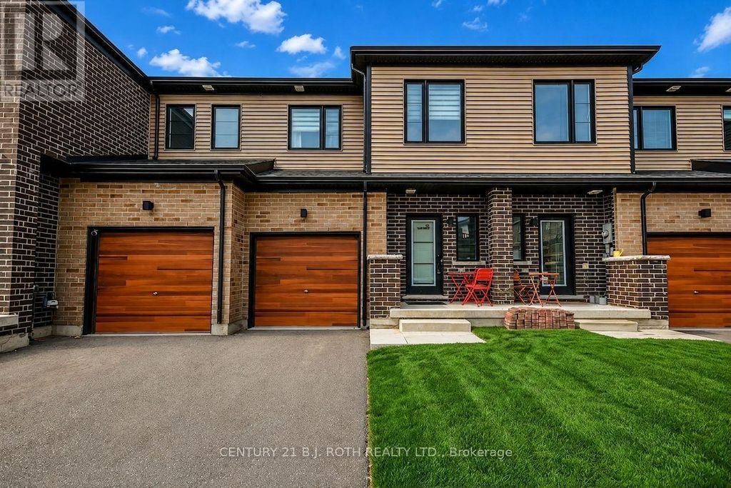 35 Pumpkin Corner Crescent, Barrie