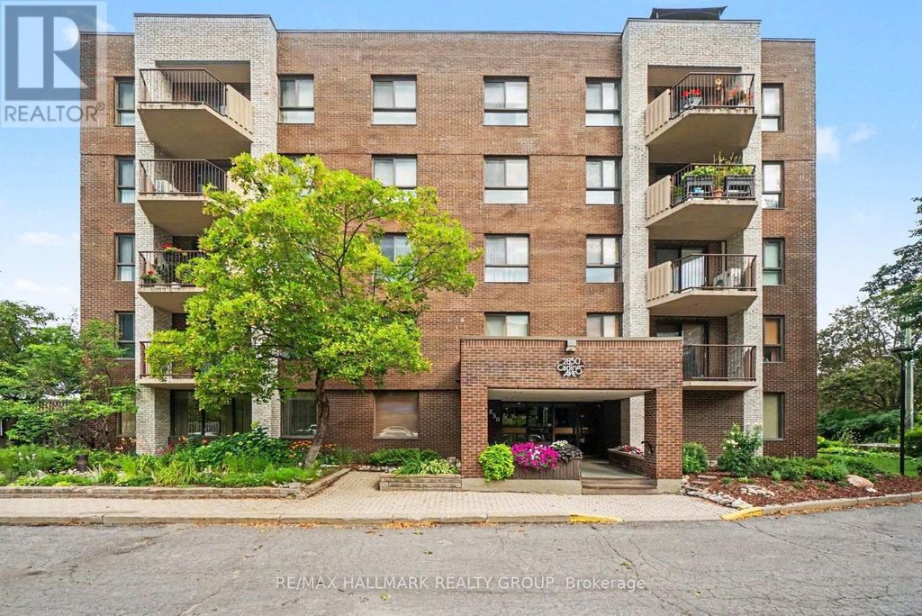 302 - 2850 Carling Avenue, Ottawa