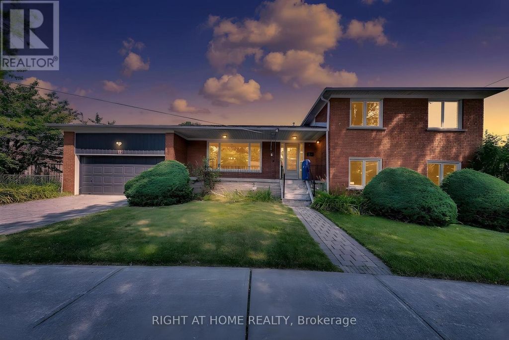 88 Peckham Avenue, Toronto (newtonbrook West)