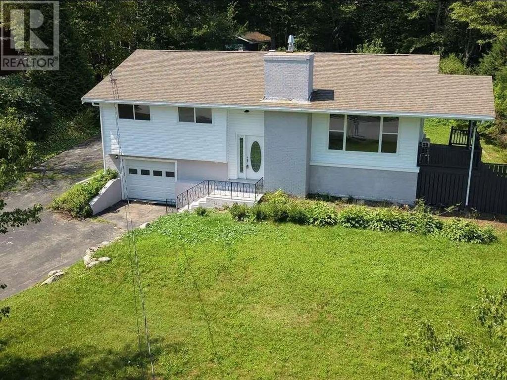 61 Chalamont Drive, Hammonds Plains