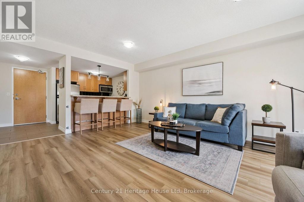 207 - 901 Paisley Road, Guelph (willow West/sugarbush/west Acres)