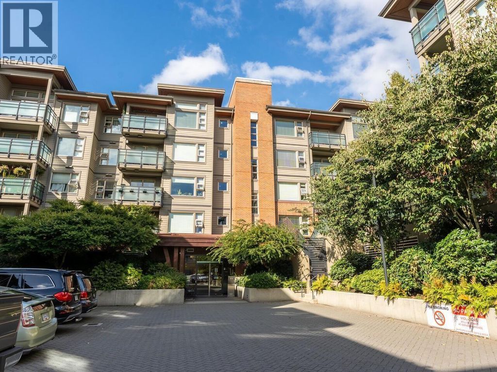 313 1677 Lloyd Avenue, North Vancouver