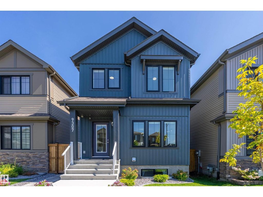 9307 221 St Nw, Edmonton