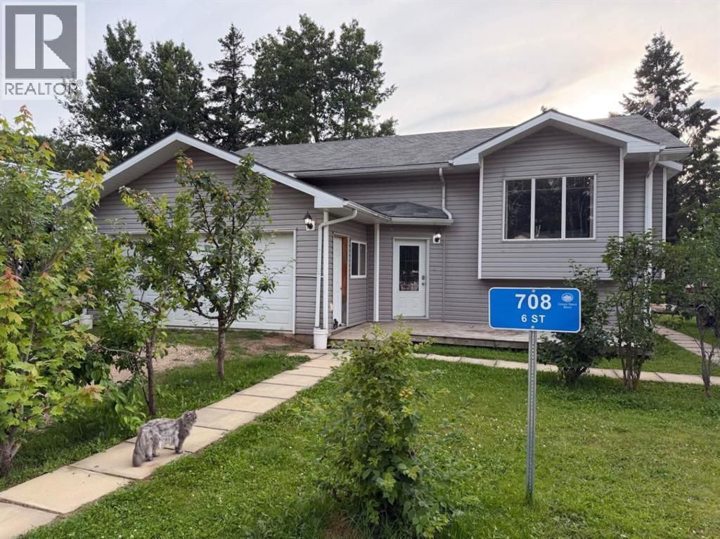 708 6 Street, Smith