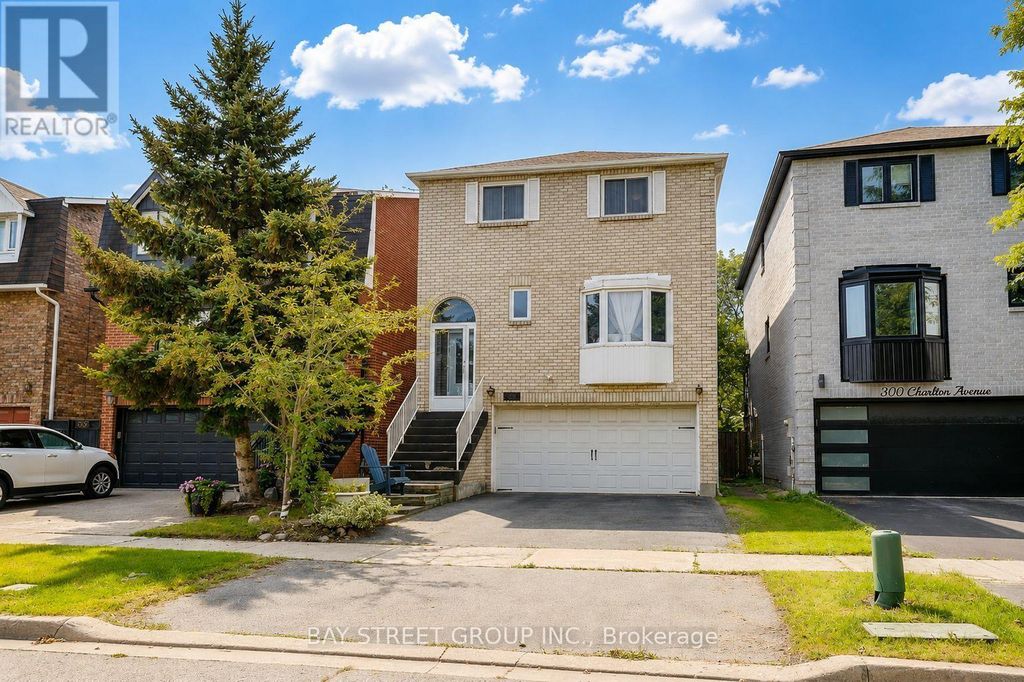 304 Charlton Avenue, Vaughan (brownridge)