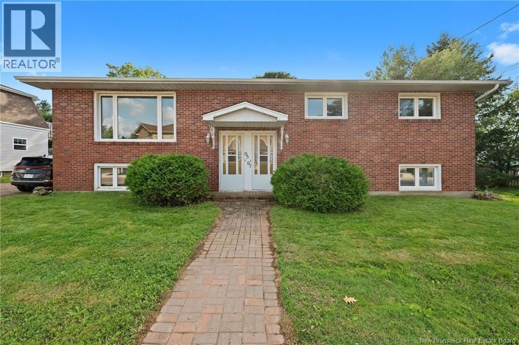 95-97 Pleasant Street, Shediac
