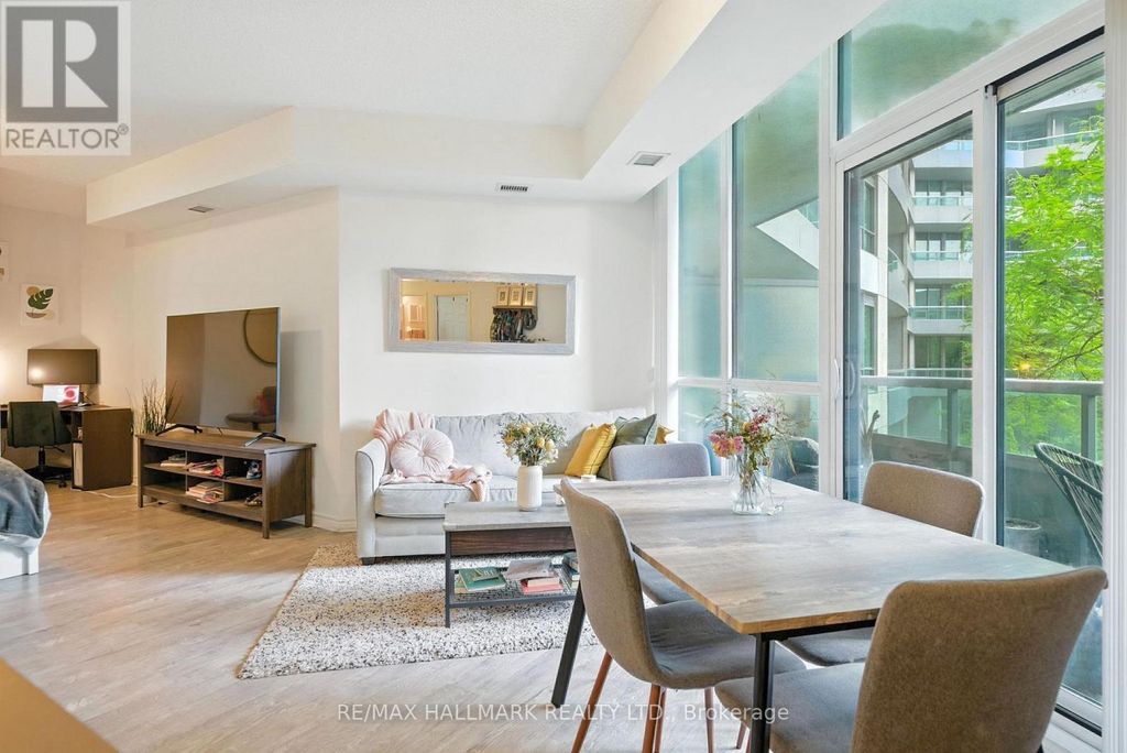 301 - 25 Lower Simcoe Street, Toronto (waterfront Communities)