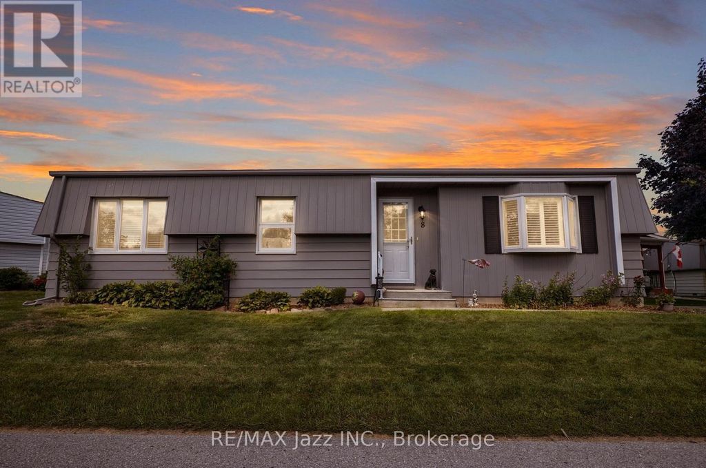 8 Wheelhouse Drive, Clarington (newcastle)