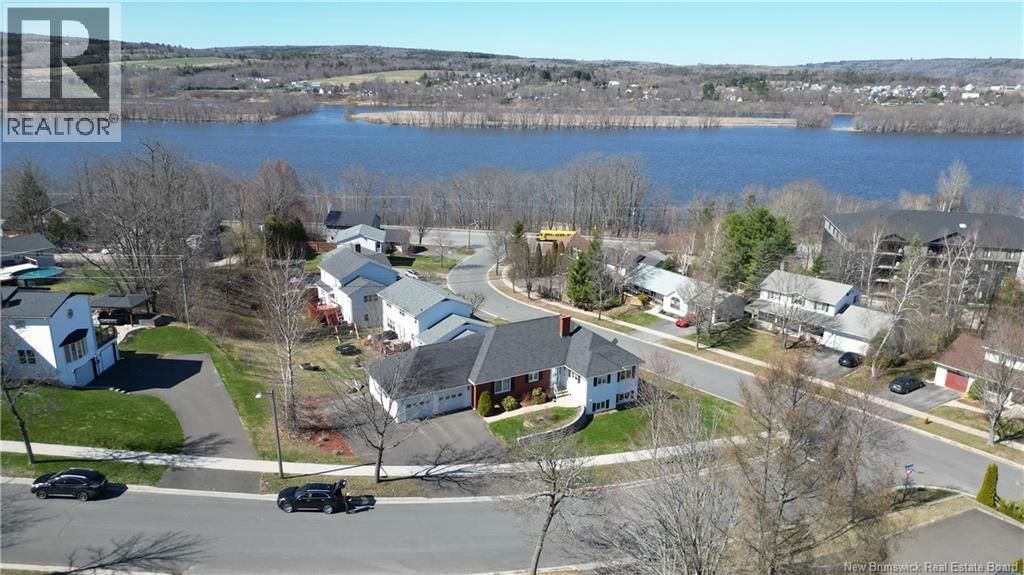 15 Talisman Crescent, Fredericton