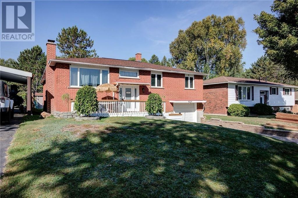 486 Bois Street, Espanola