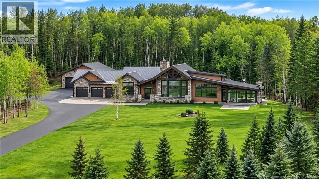2460 Route 160, Saint-Sauveur