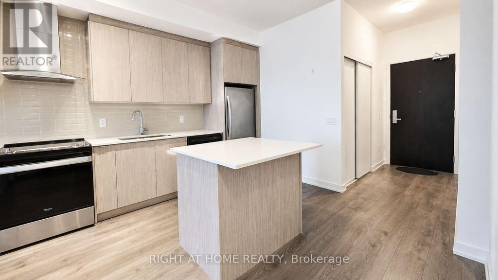 412 - 55 Duke Street W, Kitchener