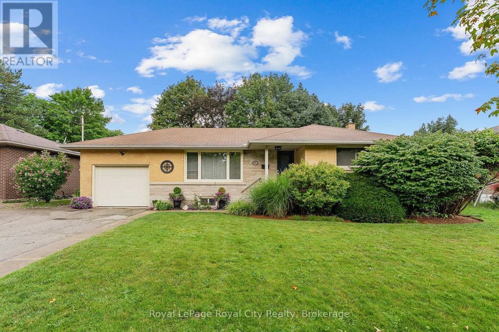 12 Tobey Avenue, Guelph (st. George's)