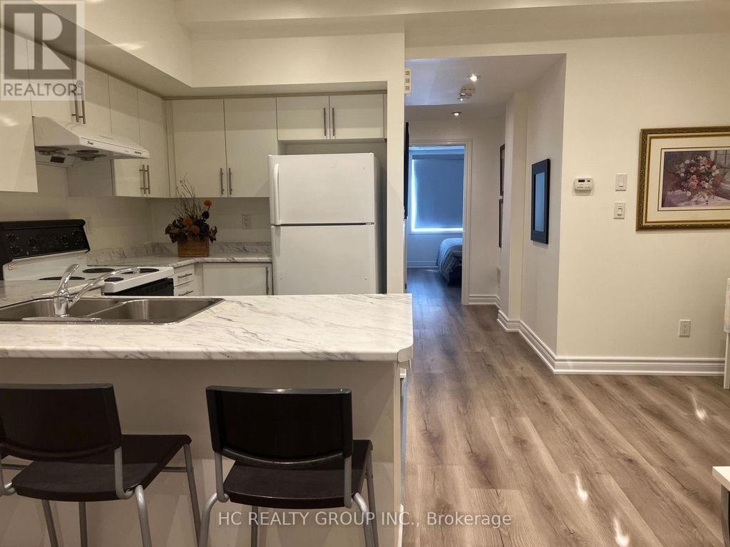 26 - 15 Eaton Park Lane, Toronto (l'amoreaux)