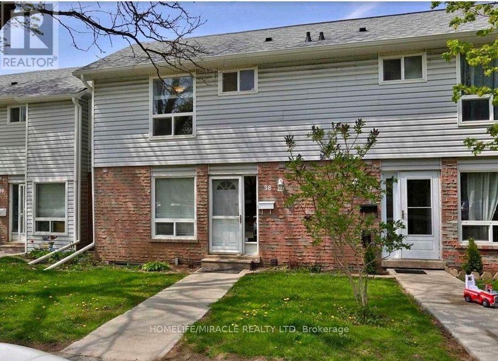 38 - 32 Mowat Boulevard, Kitchener