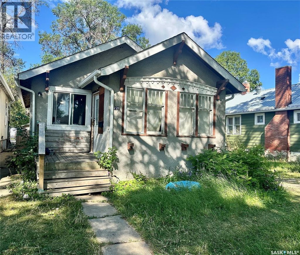 1228 Robinson Street, Regina