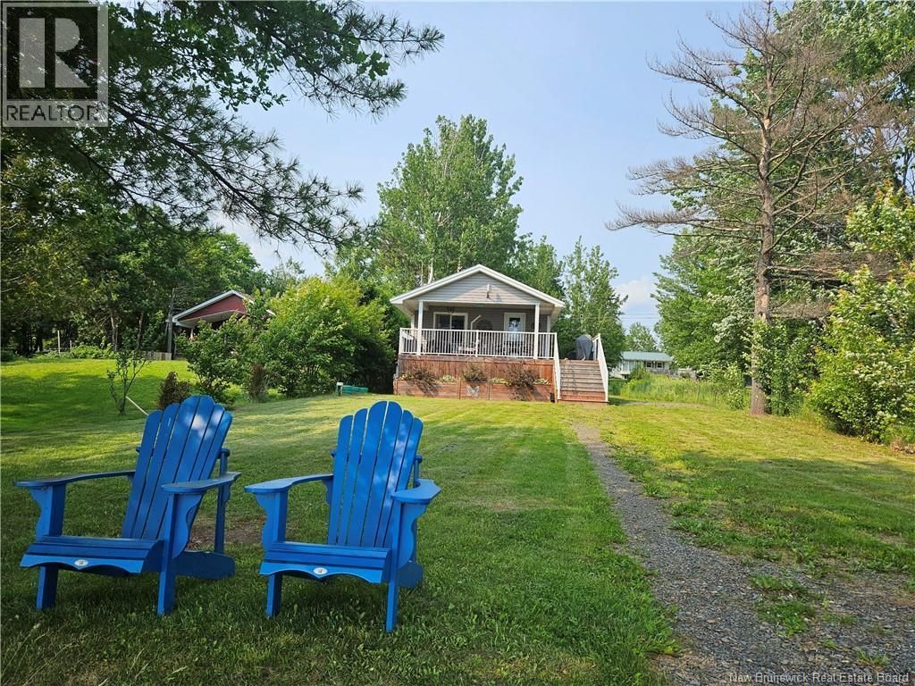 44 Shore Road, Clarks Corner