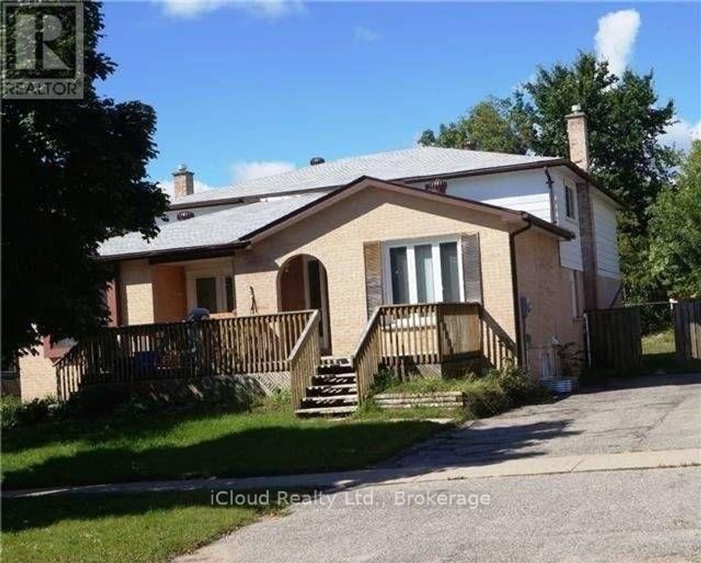 36 Sylvia Street, Barrie (grove East)