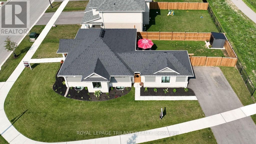 138 Renaissance Drive, St. Thomas