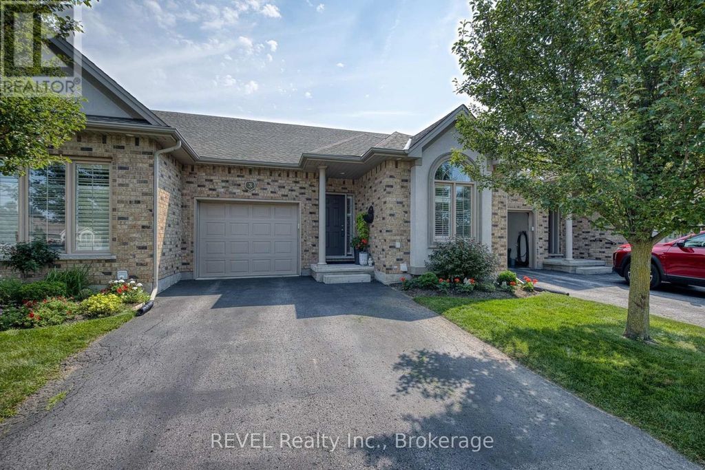 3 - 4399 Montrose Road, Niagara Falls (ascot)
