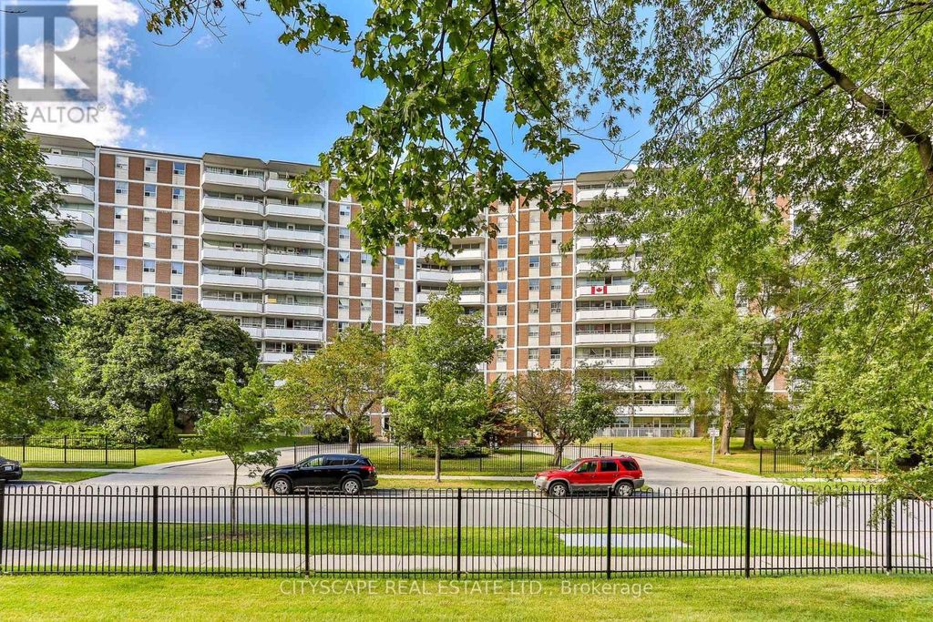 719 - 100 Rowena Drive, Toronto (parkwoods-Donalda)