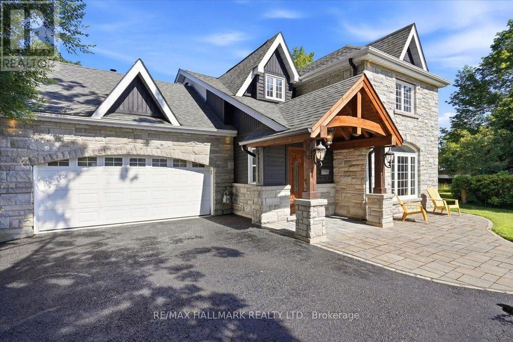 105 Duckworth Street, Barrie (codrington)