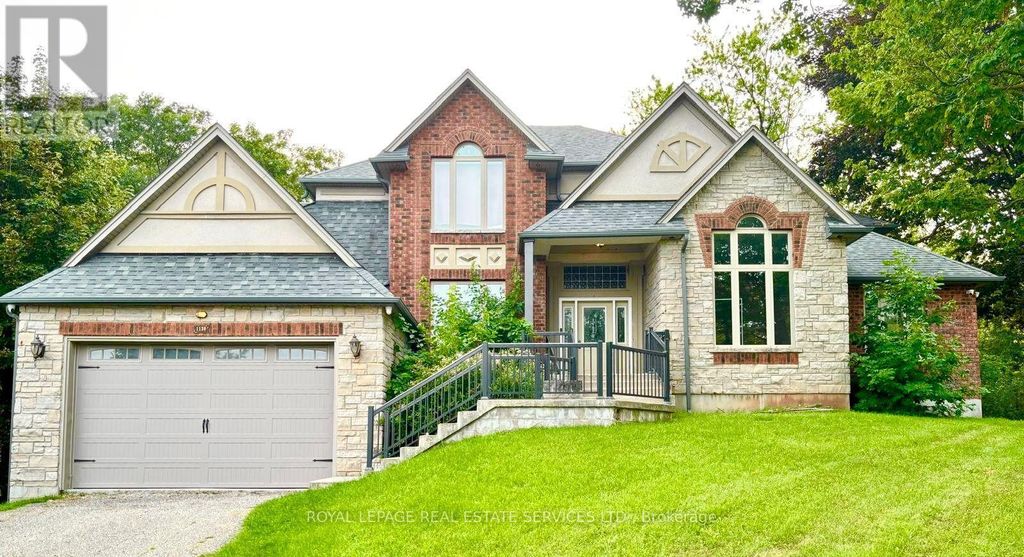 1130 Truman Avenue, Oakville (cp College Park)