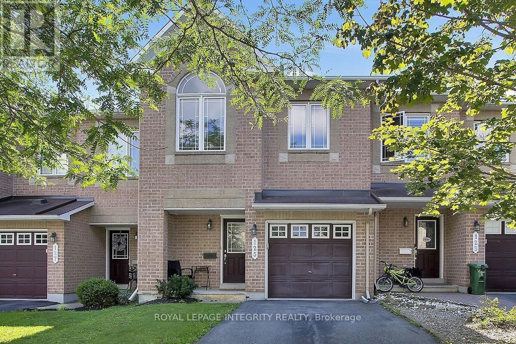 125 Woodmill Terrace W, Ottawa
