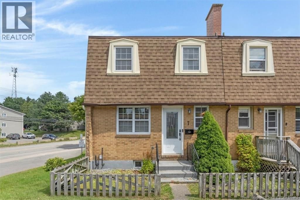 7 Hampton Manor, Saint John