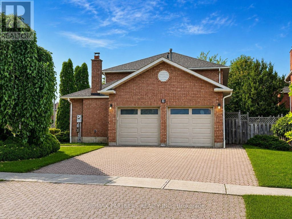 2 Glenhurst Road, Richmond Hill (doncrest)
