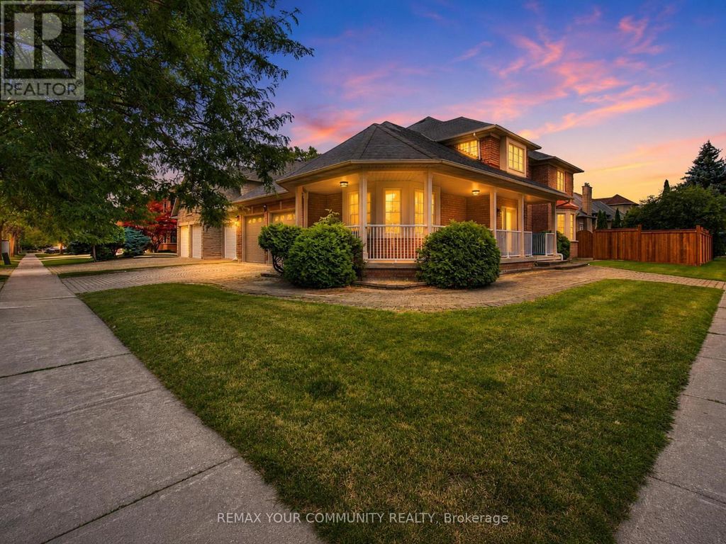 20 Fern Avenue, Richmond Hill (langstaff)