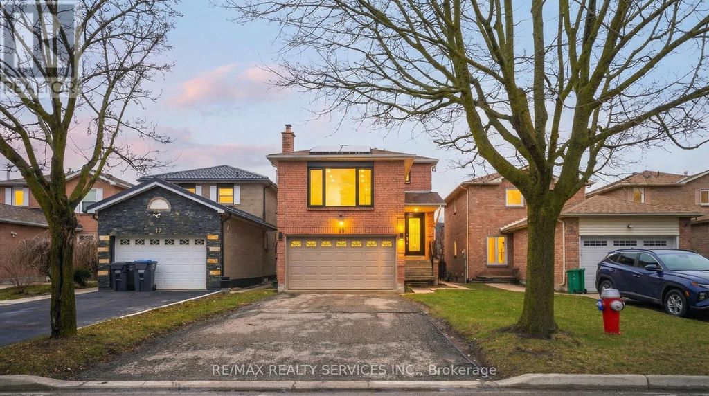 19 Wayne Nicol Drive, Brampton (northwood Park)