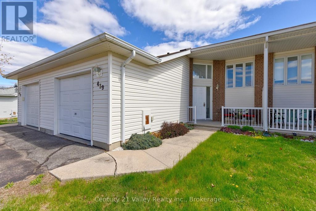 439 Mayhew Street, Renfrew