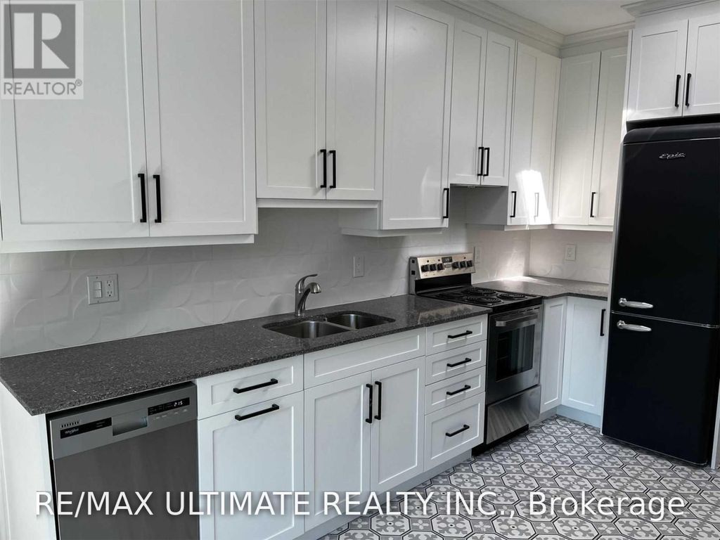 1065b St Clair Avenue W, Toronto (oakwood Village)