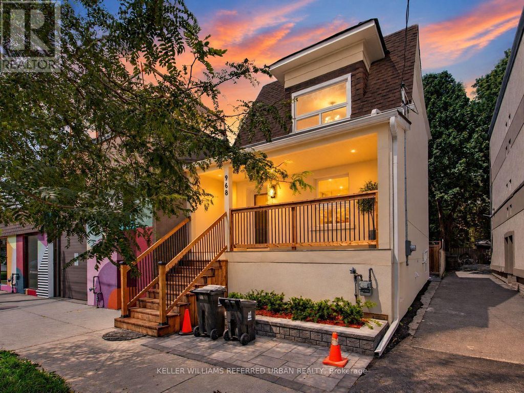 968 Eastern Avenue, Toronto (greenwood-Coxwell)