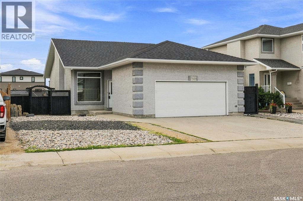 7323 Maple View Crescent, Regina