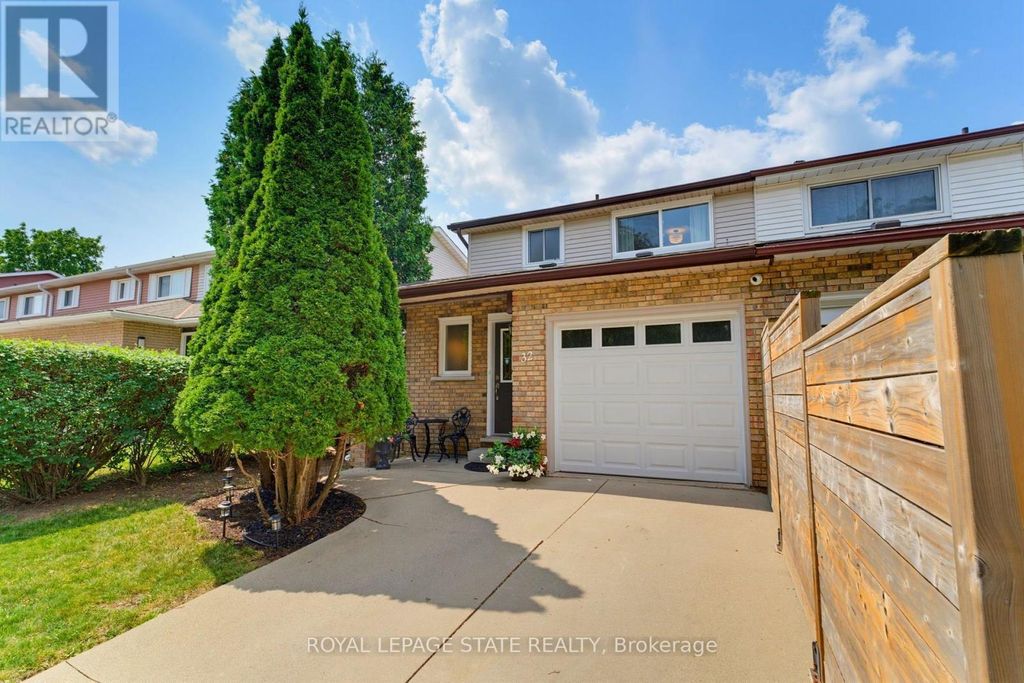 32 Silvervine Drive, Hamilton (stoney Creek)
