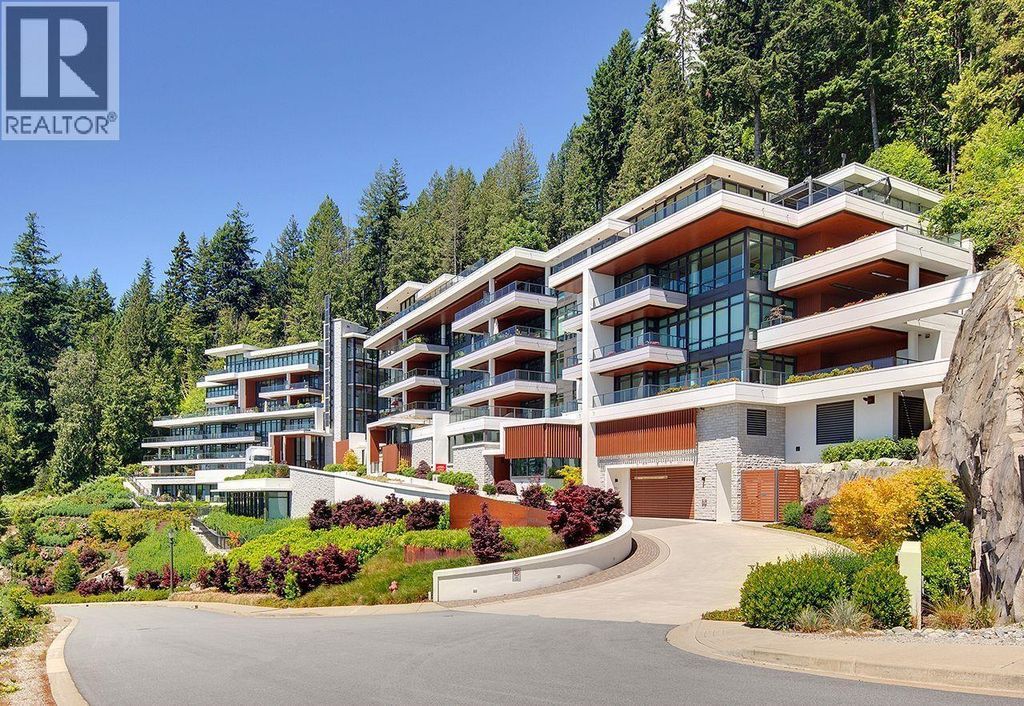 402 3101 Burfield Place, West Vancouver